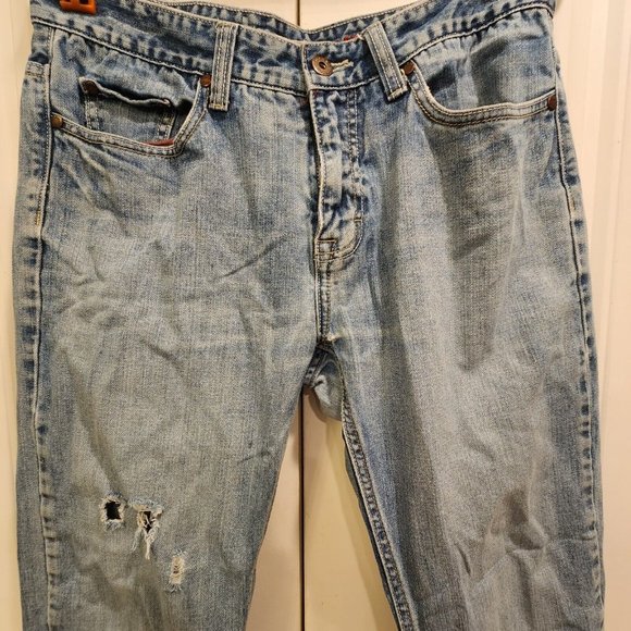 Urban Pipeline Relaxed Boot Cut  32 x 30 Men's Blue Jeans Light Wash Distressed - Picture 1 of 12